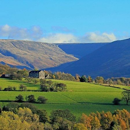 Dovestone Holiday Park Hotel Greenfield  ภายนอก รูปภาพ
